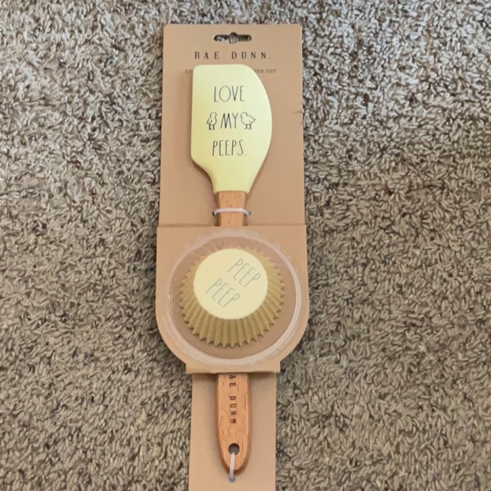 Rae Dunn love my peeps spatula and cupcake holders